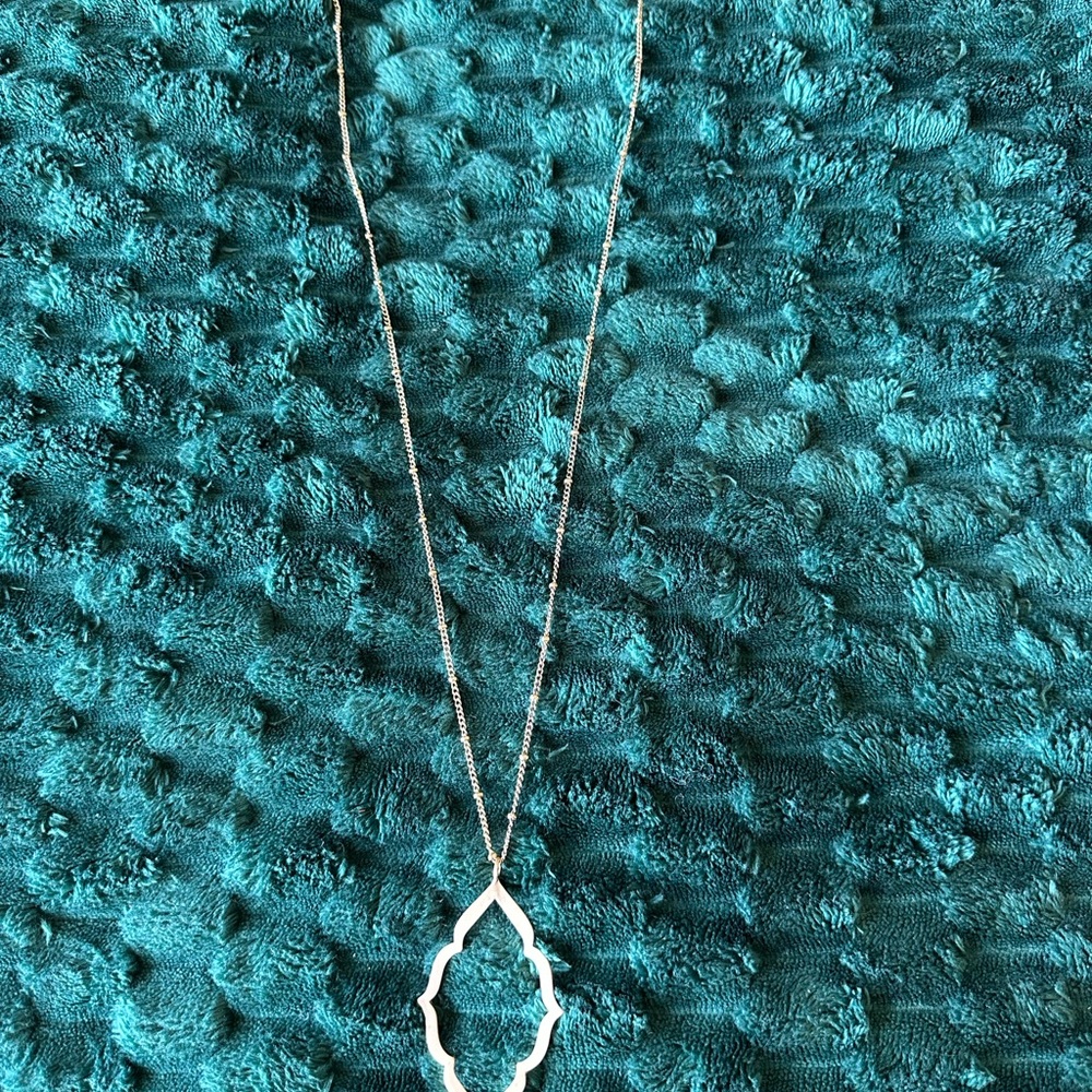 Versona Elegant Gold tone Pendant Necklace